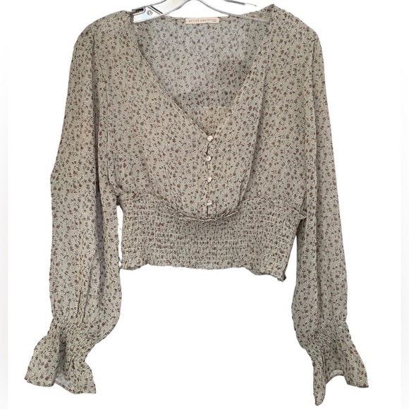 Sheer Floral Cropped Blouse - Picture 1 of 6